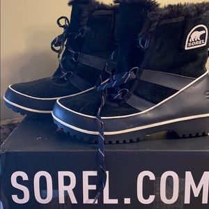 Sorel Black Boots